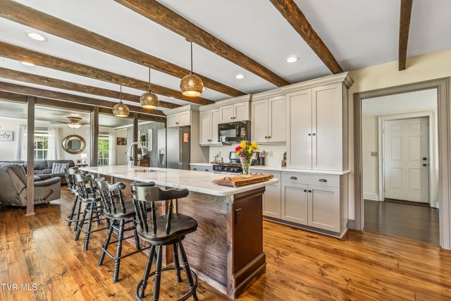 217 South Irish Street, Greeneville, TN 37743