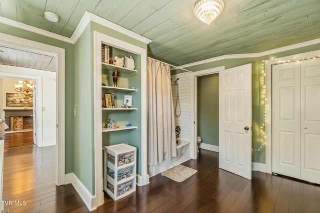 217 South Irish Street, Greeneville, TN 37743