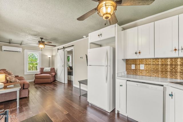 217 South Irish Street, Greeneville, TN 37743
