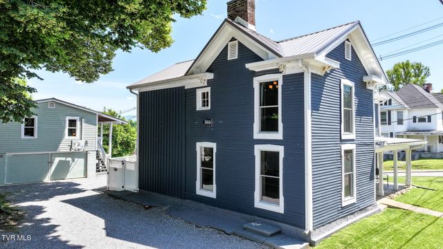 217 South Irish Street, Greeneville, TN 37743