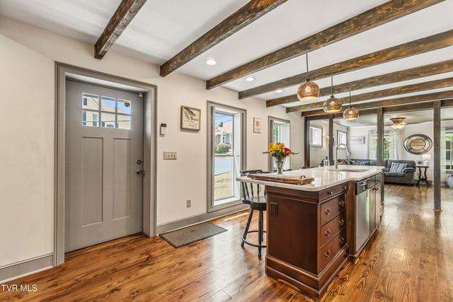 217 South Irish Street, Greeneville, TN 37743