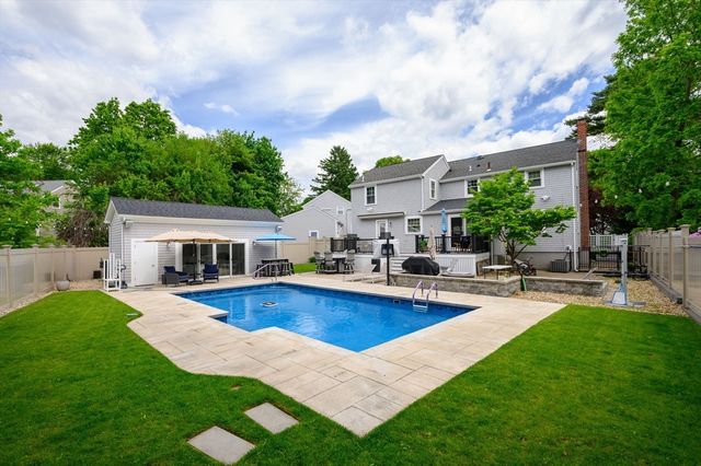 45 Foster Lane, Milton, MA 02186