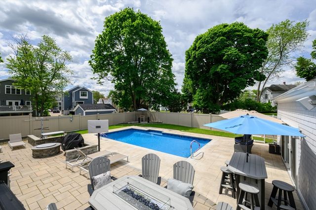 45 Foster Lane, Milton, MA 02186