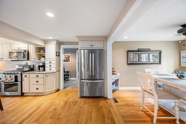 45 Foster Lane, Milton, MA 02186