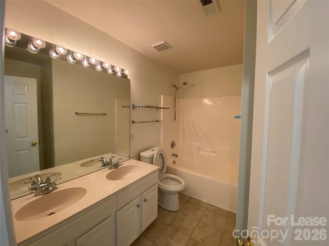 9901 Hazelview Drive, Charlotte, NC 28277