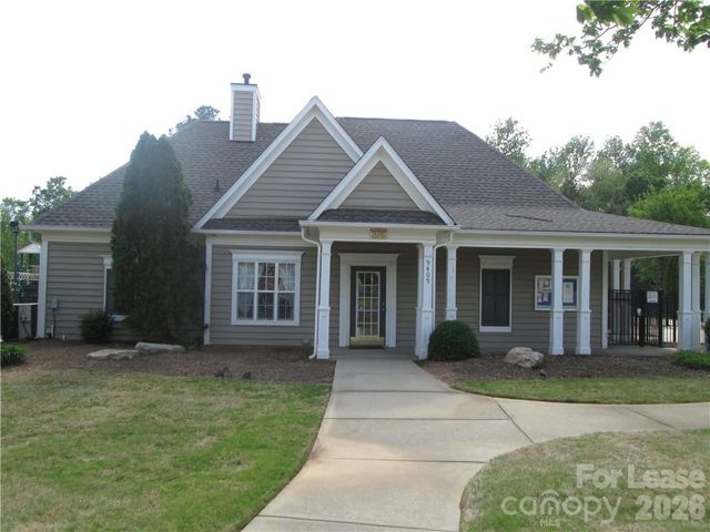 9901 Hazelview Drive, Charlotte, NC 28277