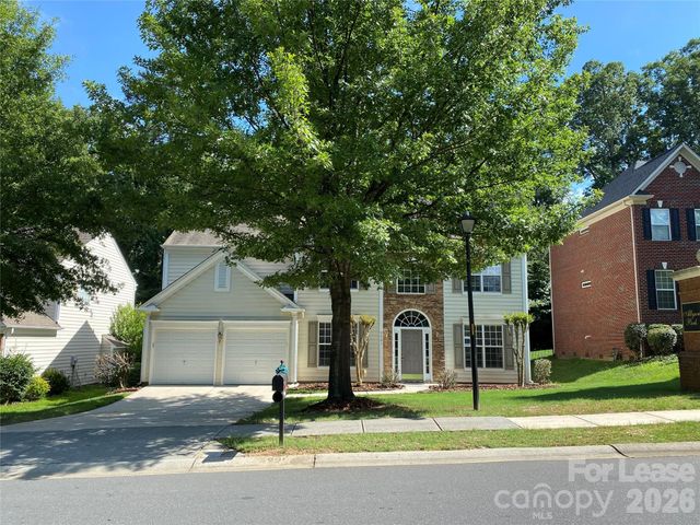 9901 Hazelview Drive, Charlotte, NC 28277