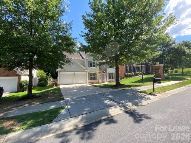 9901 Hazelview Drive, Charlotte, NC 28277