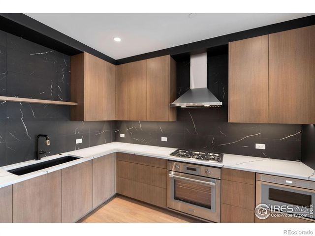 205 E 6th Street 204, Loveland, CO 80537