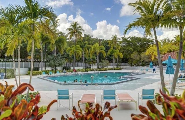 100 bayview dr PH31, Sunny Isles Beach, FL 33160