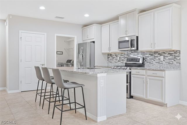 4365 Dutchess Park RD, Fort Myers, FL 33916