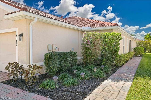 4365 Dutchess Park RD, Fort Myers, FL 33916