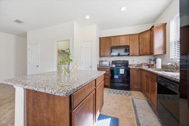 1917 CAYMAN COVE CIRCLE, St Cloud, FL 34772