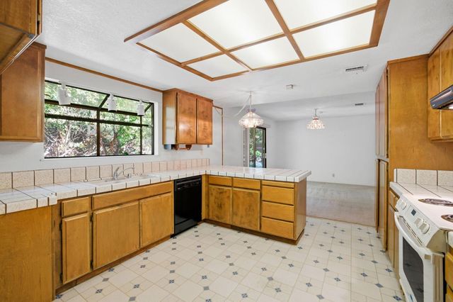 766 Bonita Dr, El Dorado Hills, CA 95762