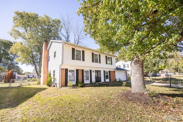 365 Breckenridge Drive, Belleville, IL 62221