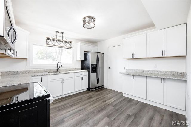 365 Breckenridge Drive, Belleville, IL 62221