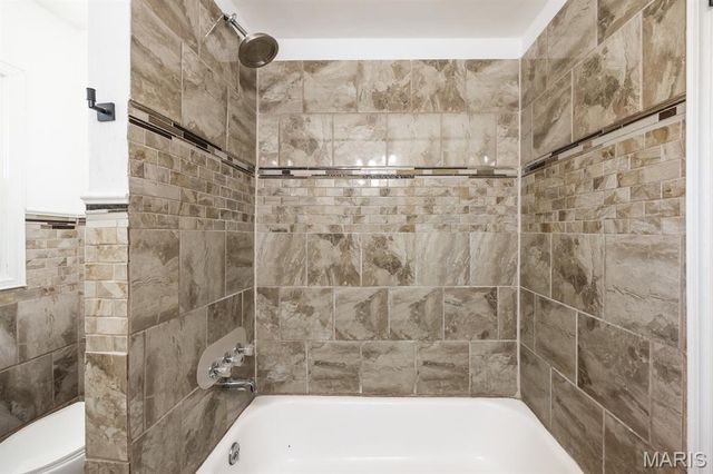 365 Breckenridge Drive, Belleville, IL 62221