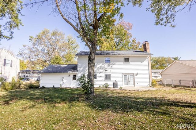 365 Breckenridge Drive, Belleville, IL 62221