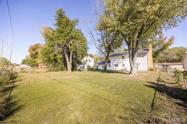 365 Breckenridge Drive, Belleville, IL 62221