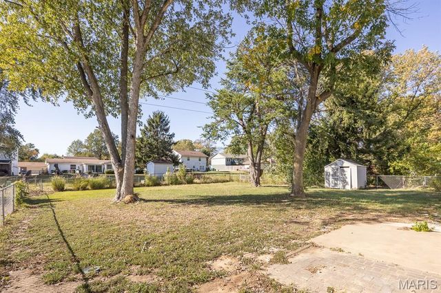 365 Breckenridge Drive, Belleville, IL 62221