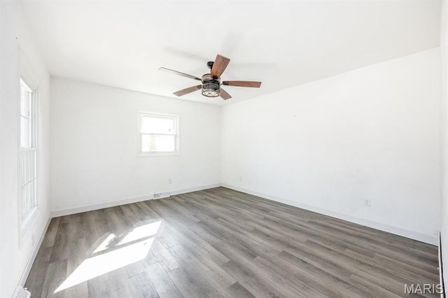 365 Breckenridge Drive, Belleville, IL 62221