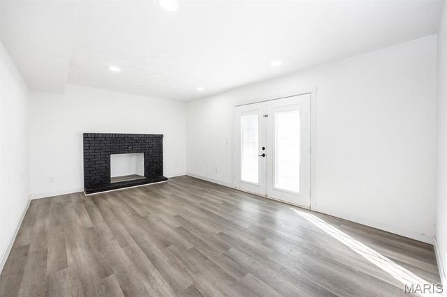 365 Breckenridge Drive, Belleville, IL 62221