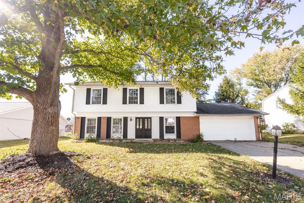 365 Breckenridge Drive, Belleville, IL 62221