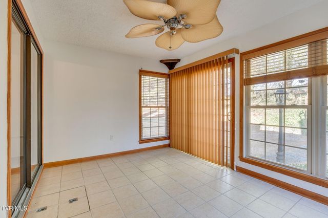 1175 Pebble Drive 1175, Bristol, VA 24201