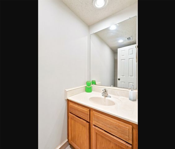 6909 Tudor Drive, Plano, TX 75023