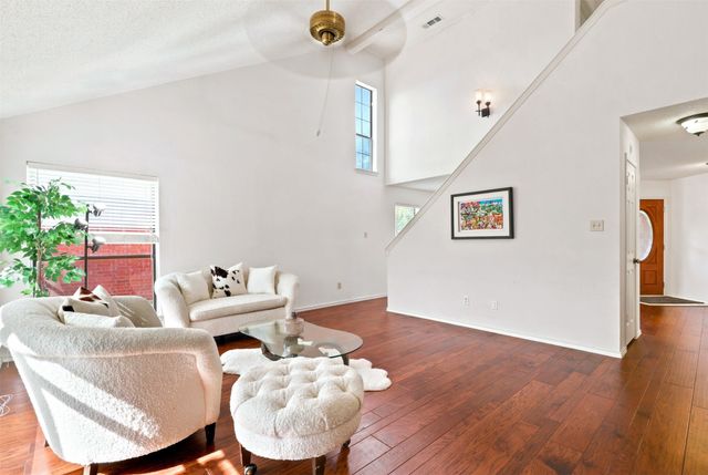 6909 Tudor Drive, Plano, TX 75023