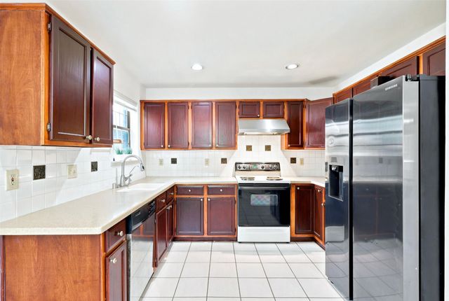 6909 Tudor Drive, Plano, TX 75023