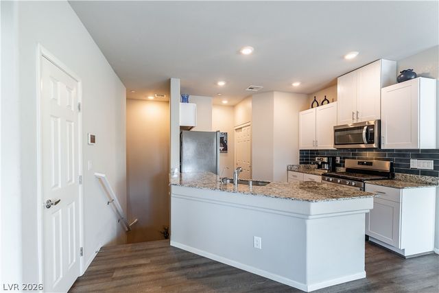 4710 Frasers Owl Avenue 101, North Las Vegas, NV 89084