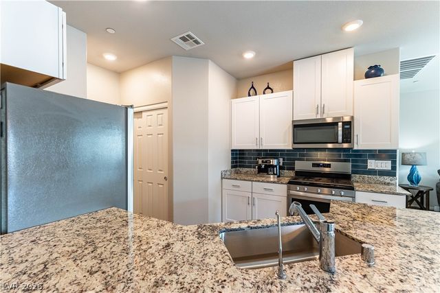 4710 Frasers Owl Avenue 101, North Las Vegas, NV 89084