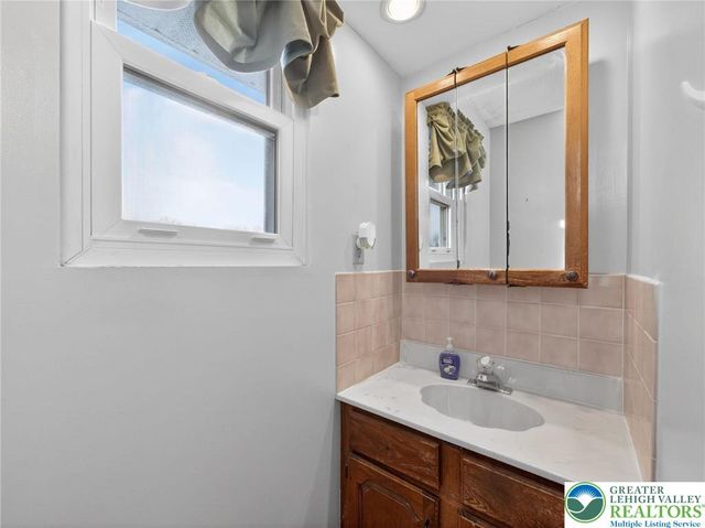 3199 West Dannersville Road, Moore Twp, PA 18067