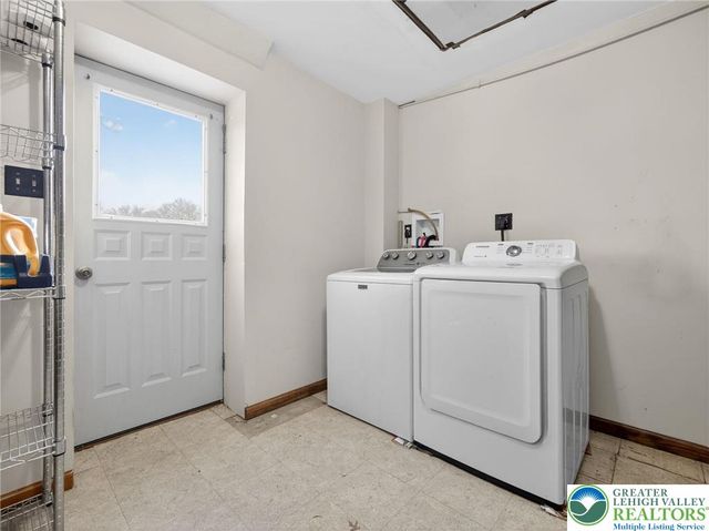 3199 West Dannersville Road, Moore Twp, PA 18067