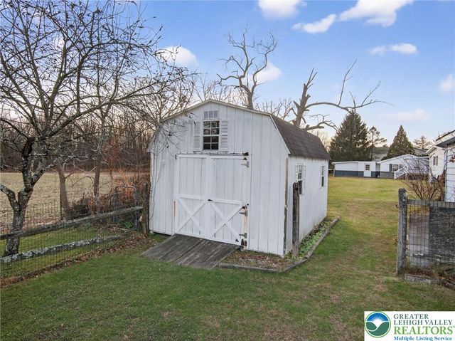 3199 West Dannersville Road, Moore Twp, PA 18067