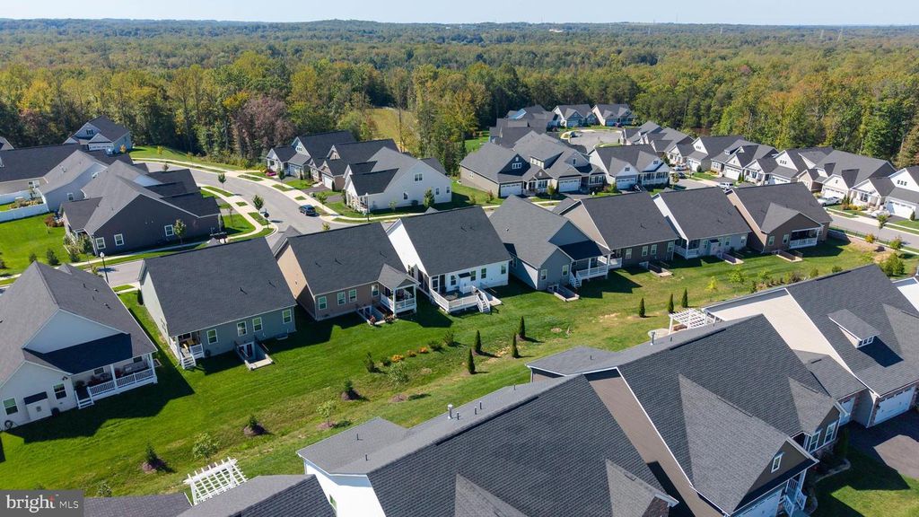 Image 2 of property listing at 1326 STONEFLY LN, Odenton, MD 21113