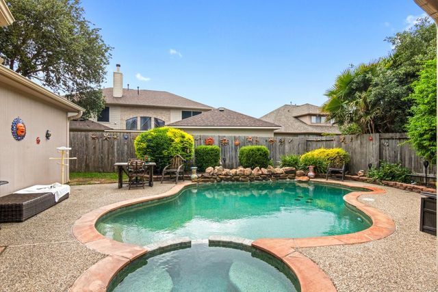 2130 Water Way, Seabrook, TX 77586