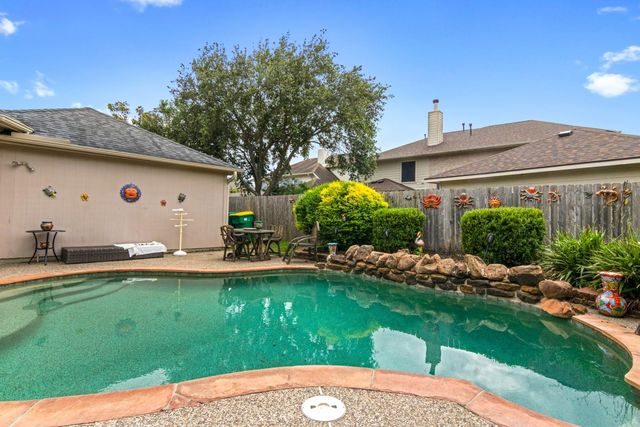 2130 Water Way, Seabrook, TX 77586