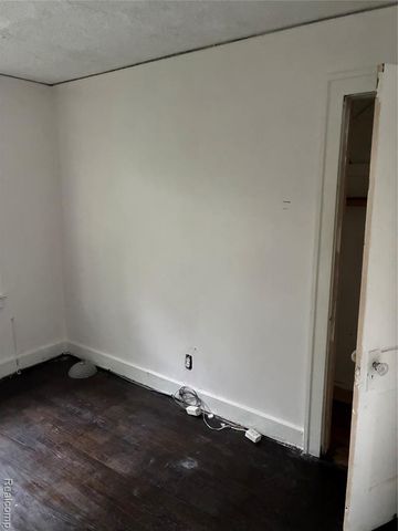 16846 Santa Rosa Drive, Detroit, MI 48221