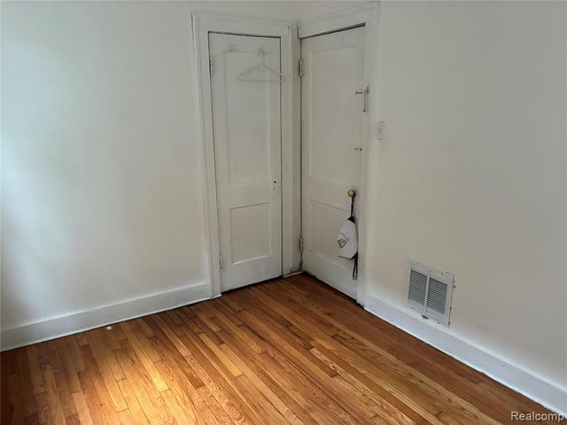16846 Santa Rosa Drive, Detroit, MI 48221