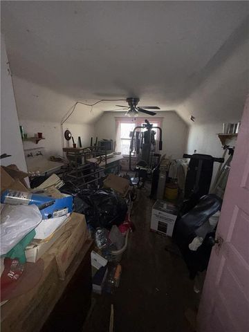 2744 Brooklyn Avenue, Kansas City, MO 64109