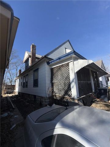 2744 Brooklyn Avenue, Kansas City, MO 64109