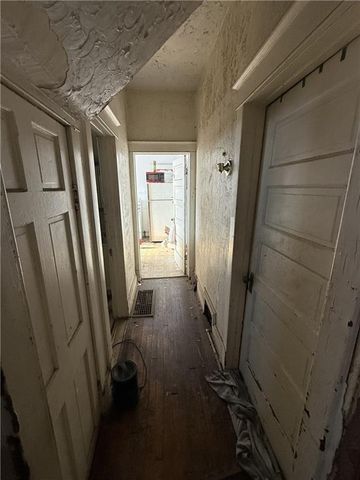 2744 Brooklyn Avenue, Kansas City, MO 64109