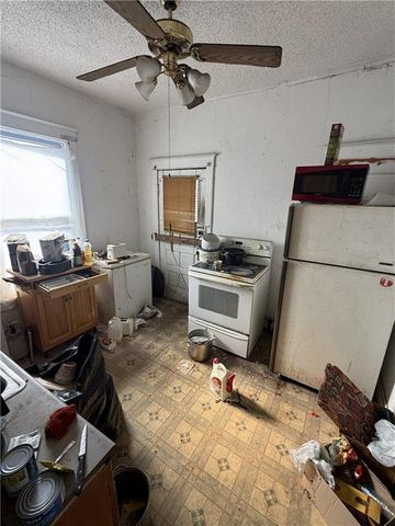 2744 Brooklyn Avenue, Kansas City, MO 64109