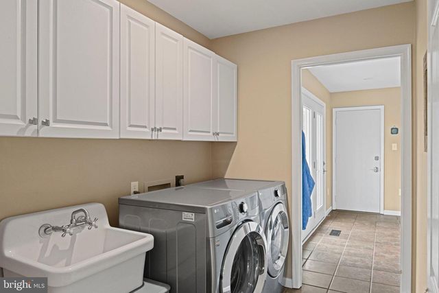 11202 CRANBROOK LN, Oakton, VA 22124