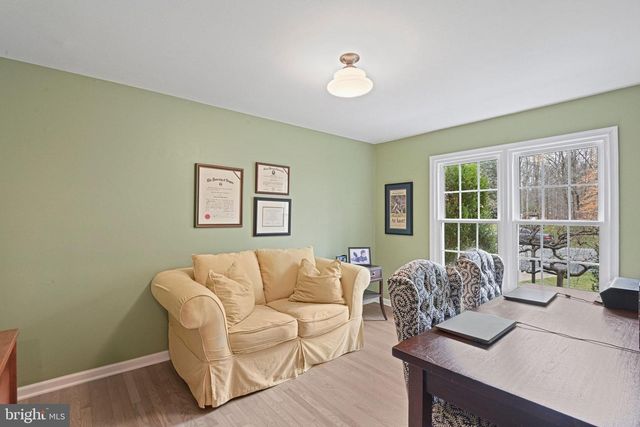 11202 CRANBROOK LN, Oakton, VA 22124