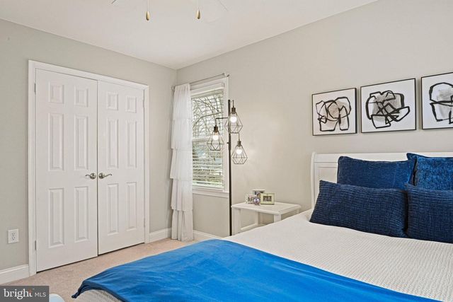 11202 CRANBROOK LN, Oakton, VA 22124