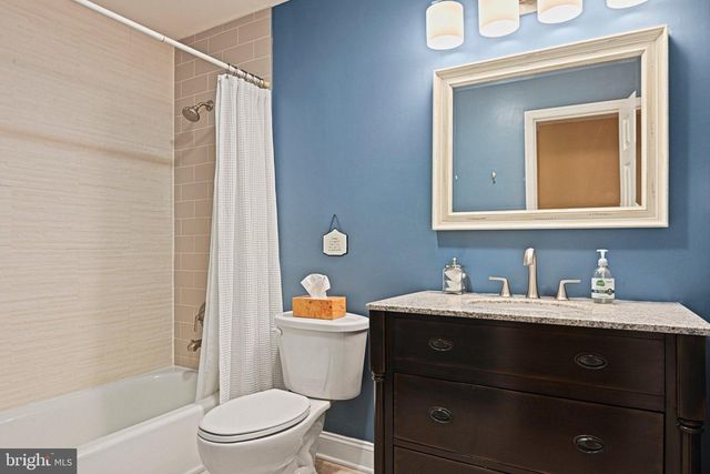 11202 CRANBROOK LN, Oakton, VA 22124