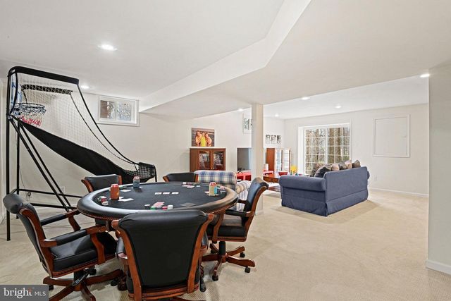 11202 CRANBROOK LN, Oakton, VA 22124